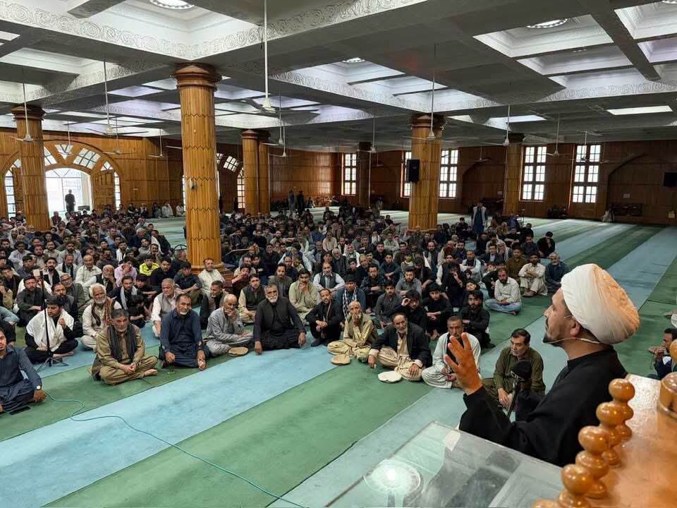 جامع مسجد سکردو میں مرکزی عشرۂ محرم: نوجوان خطیب مولانا اشرف تابانی کا فکرانگیز خطاب