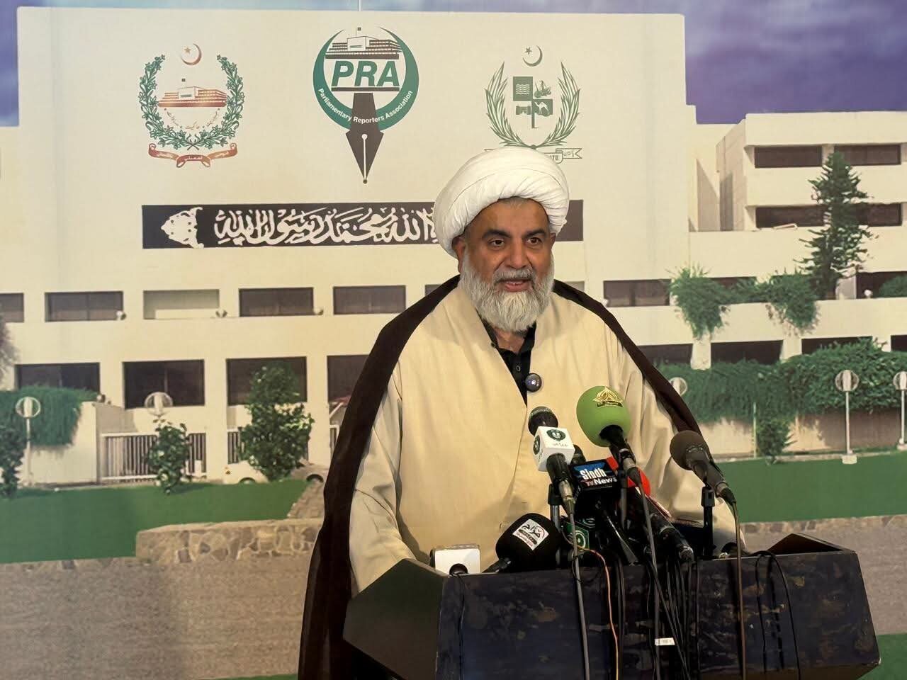 Pakistan Opposition Leader Calls for Protection of Muharram Observances, Warns Against Sectarianism