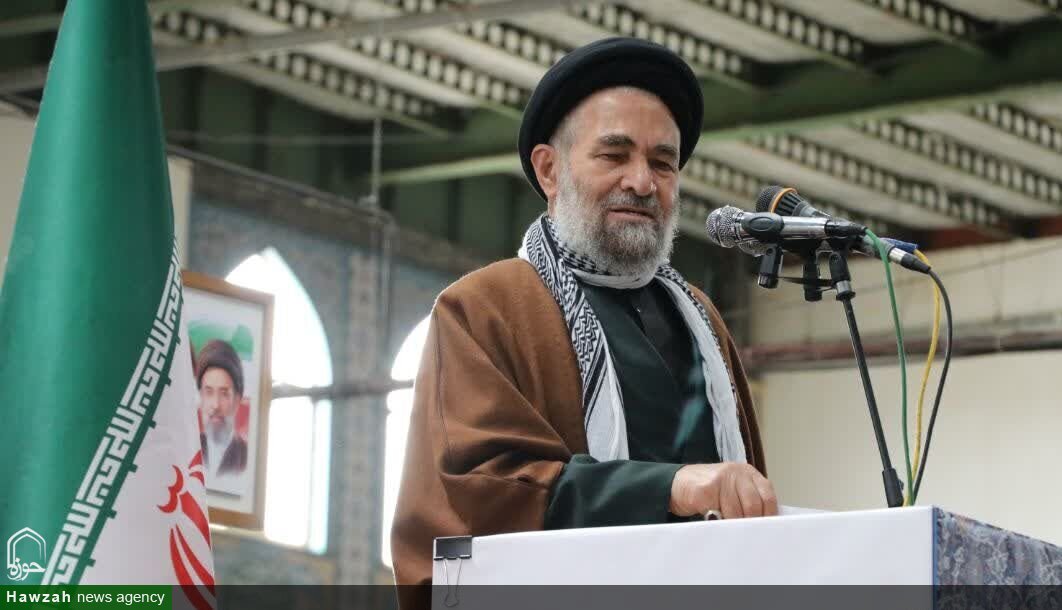 مردم ایران اسلامی مطیع رهبری معظم انقلاب هستند