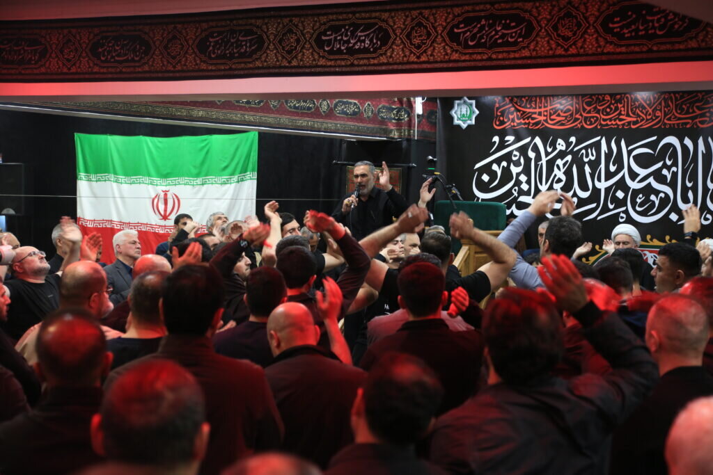 تأکید بر آگاهی در عبادت و پیام‌های ماندگار عاشورا در مراسم شب چهارم محرم مسکو