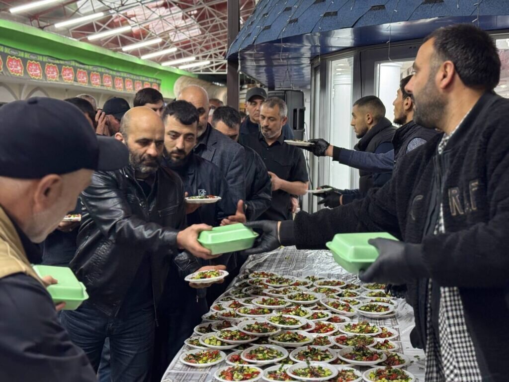 تأکید بر آگاهی در عبادت و پیامهای ماندگار عاشورا در مراسم شب چهارم محرم مسکو