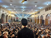 تصاویر/کراچی؛ امام بارگاہ شہدائے کربلا میں عشرۂ محرم کی تیسری مجلسِ عزاء کا عظیم الشان انعقاد/ہزاروں مؤمنین شریک
