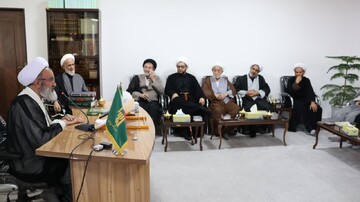 تصاویر /  برگزاری جلسه روحانیت شهرستان مرند با امام جمعه مرند