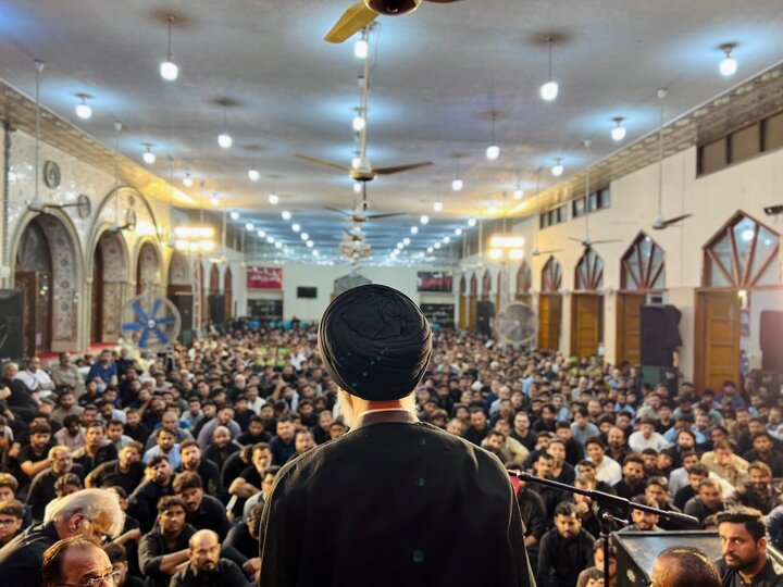 تصاویر/کراچی؛ امام بارگاہ شہدائے کربلا میں عشرۂ محرم کی تیسری مجلسِ عزاء کا عظیم الشان انعقاد/ہزاروں مؤمنین شریک