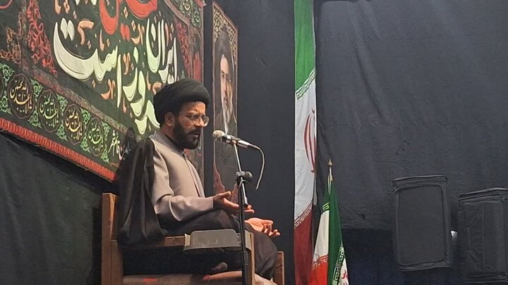 تصاویر/ شب پنجم عزای حسینی در کنار بقعه متبرکه امامزاده سید عابدین (ع) قائمشهر