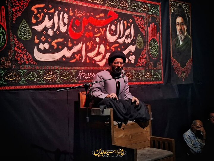 تصاویر/ شب پنجم عزای حسینی در کنار بقعه متبرکه امامزاده سید عابدین (ع) قائمشهر