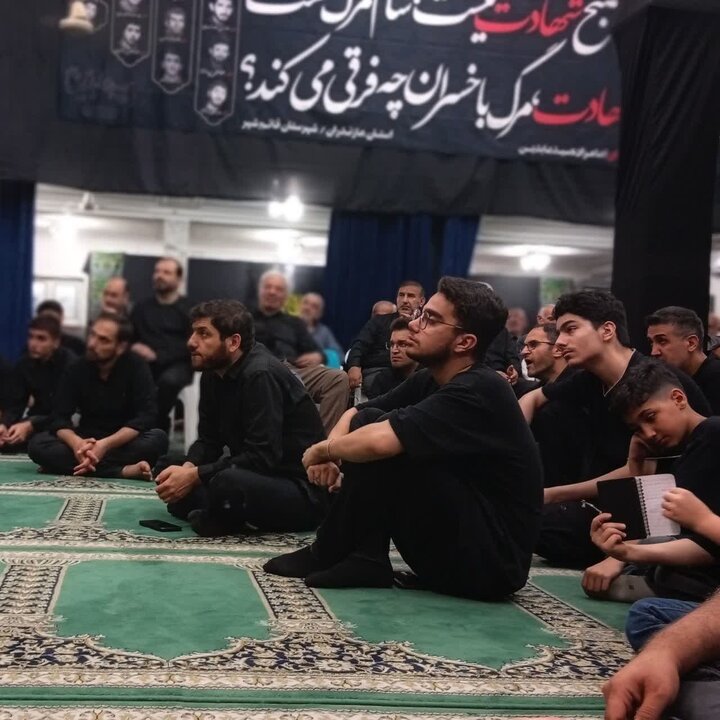 تصاویر/ شب پنجم عزای حسینی در کنار بقعه متبرکه امامزاده سید عابدین (ع) قائمشهر