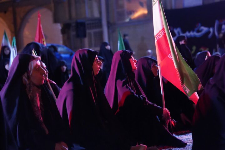 تصاویر / مجلس سوگواری حضرت امام حسین علیه الاسلام قزوین در محوطه مدرسه علمیه شیخ الاسلام قزوین
