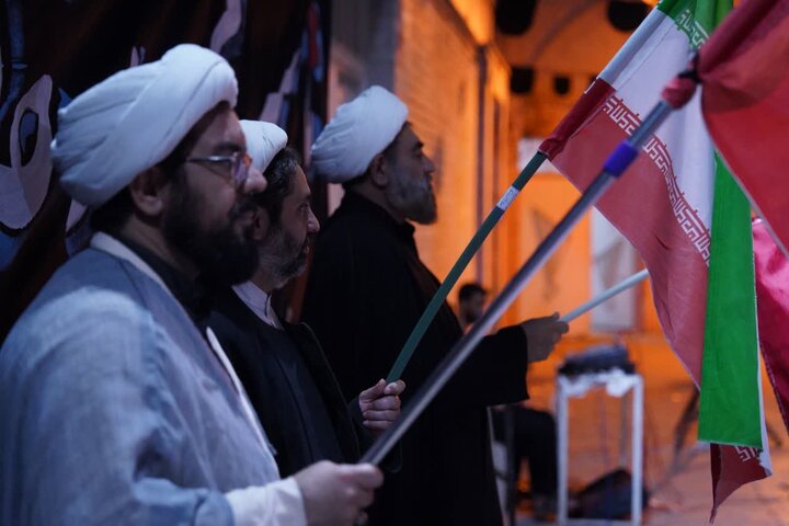 تصاویر / مجلس سوگواری حضرت امام حسین علیه الاسلام قزوین در محوطه مدرسه علمیه شیخ الاسلام قزوین