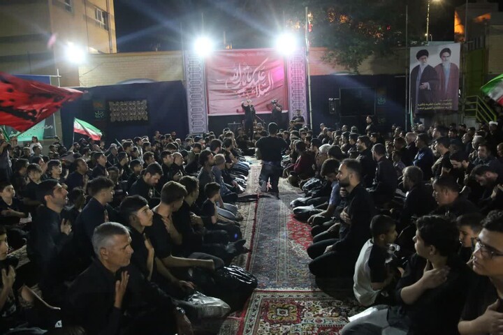 تصاویر / شکوه مردم اسدآباد در شب پنجم محرم