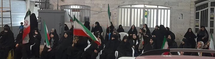 تصاویر/ صد و هشتمین اجتماع نمازگزاران مسجد صاحب الزمان (ع) منطقه ۱۴ تهران در دفاع از انقلاب و وطن
