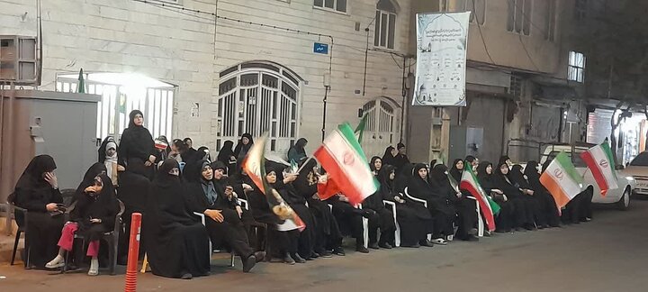 تصاویر/ صد و هشتمین اجتماع نمازگزاران مسجد صاحب الزمان (ع) منطقه ۱۴ تهران در دفاع از انقلاب و وطن
