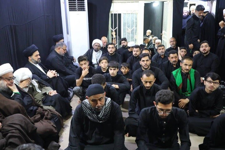 تصاویر/ آیت اللہ العظمیٰ شیخ بشیر نجفی کے دفتر میں سالانہ مجلسِ عزا کا انعقاد