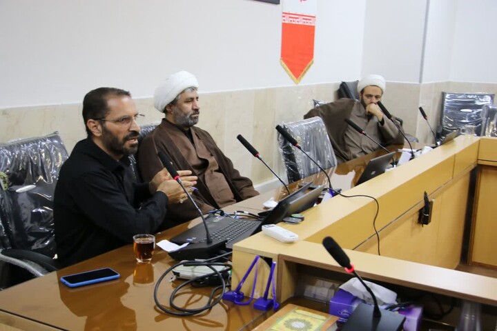 تصاویر |برگزاری نشست مسئولان آموزش مدارس علمیه استان اصفهان