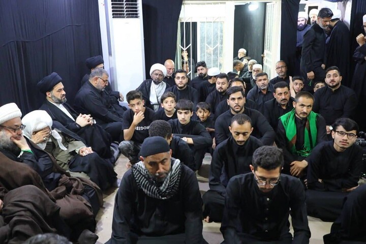 تصاویر/ برگزاری دهه مجالس محرم در دفتر آیت‌الله العظمیٰ شیخ بشیر نجفی نجف اشرف
