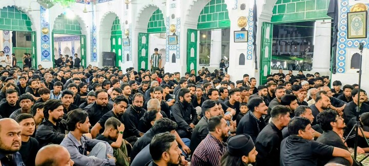 تصاویر/ حال‌وهوای معنوی نماز جمعه در ماه محرم‌الحرام در شهر داکا، بنگلادش