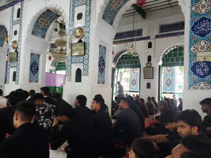 تصاویر/ حال‌وهوای معنوی نماز جمعه در ماه محرم‌الحرام در شهر داکا، بنگلادش