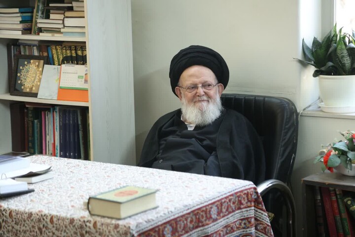 تصاویر /  استاندار زنجان با آیت‌الله سید محمد حسینی الموسوی زنجانی