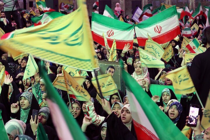 هفت افق تربیتی تجمعات شبانه در نسل امروز / «تربیت در میدان» کارآمدترین شیوه قرآنی است