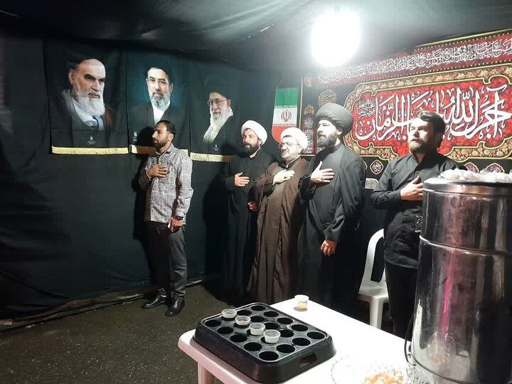 تصاویر/ فعالیت موکب مدرسه علمیه جعفریه خلخال در تجمعات مردمی