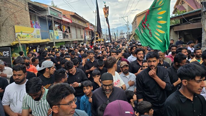 انجمنِ شرعی شیعیان جموں وکشمیر کے تحت جلوس علم/شہدائے مقاومت کو خراجِ عقیدت