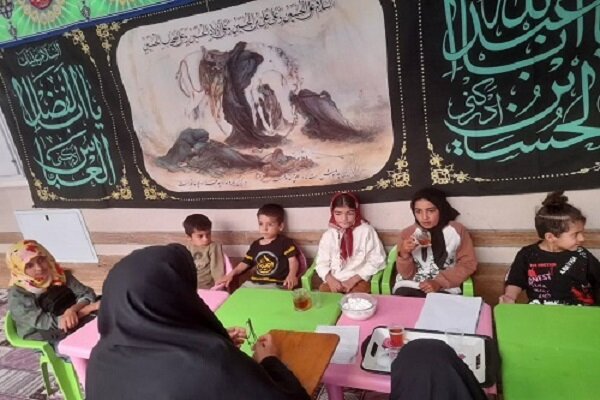 برگزاری مراسم دهه محرم در مدرسه علمیه زینب کبری(س) و موکب حوزوی هرسین