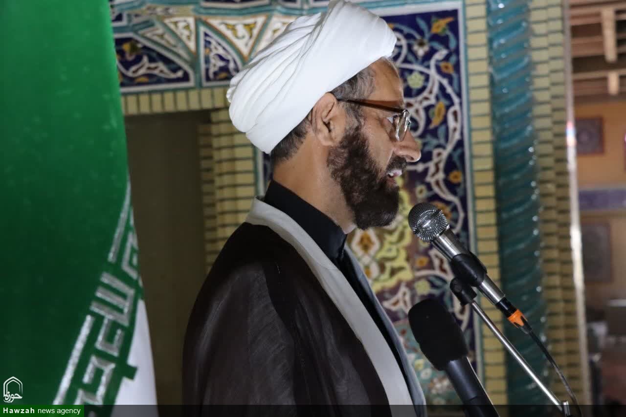 مکتب امام حسین(ع) مکتب پیروزی خون بر شمشیر است