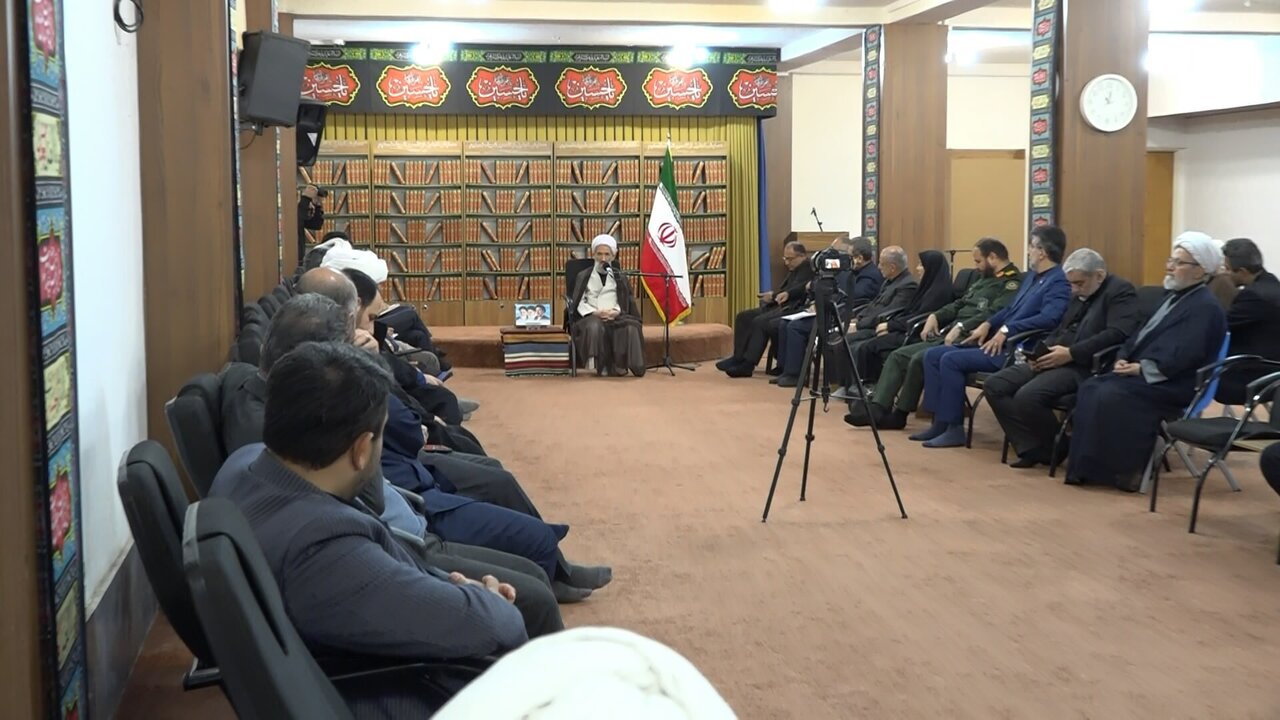 نماینده ولی‌فقیه در مازندران بر ضرورت بسیج همگانی برای تشییع باشکوه قائد شهید تأکید کرد