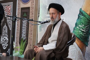 نسل نوجوان باید خود را برای ایفای نقش مؤثر در آینده ایران آماده کند