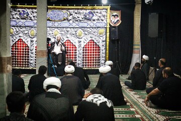 تصاویر/ برگزاری مراسم عزاداری شهادت امام حسین(ع) در مدرسه علمیه صاحب‌الزمان ایلام