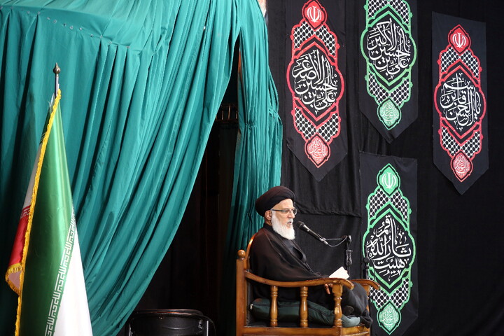 Cerimonie di lutto del mese di Muharram della Congregazione Tharallah di Qom