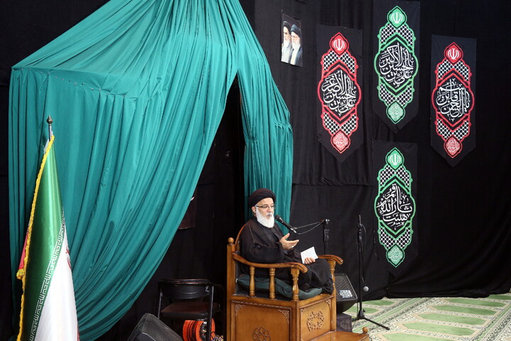 Cerimonie di lutto del mese di Muharram della Congregazione Tharallah di Qom