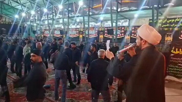 فیلم | سوگواری مردم سراب در سنگر خیابان