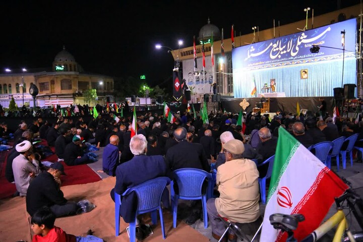 تصاویر / مراسم عزاداری شب‌های محرم در میدان امام خمینی (ره) همدان