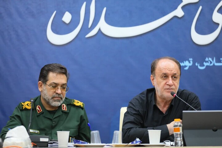 تصاویر /  جلسه ستاد برگزاری مراسم وداع و تشییع پیکر قائد شهید در همدان