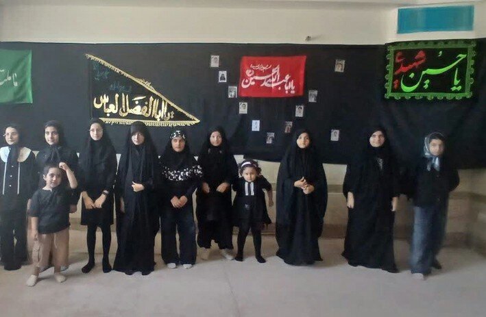 تصاویر/ برگزاری گسترده برنامه‌های قرآنی و فرهنگی در مدارس علمیه خواهران کردستان