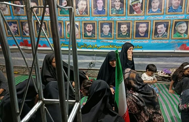 تصاویر/ برگزاری گسترده برنامه‌های قرآنی و فرهنگی در مدارس علمیه خواهران کردستان