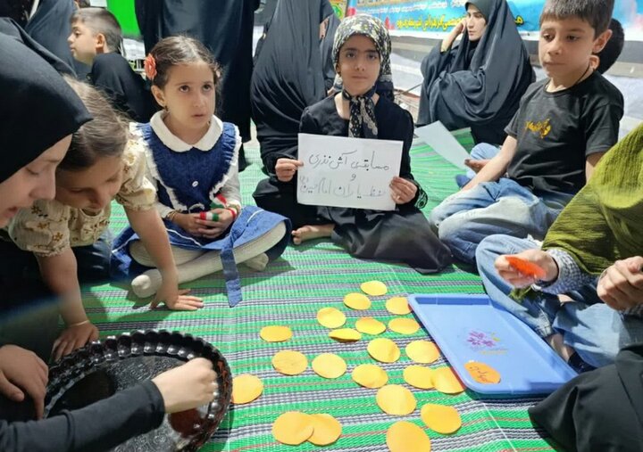 تصاویر/ برگزاری گسترده برنامه‌های قرآنی و فرهنگی در مدارس علمیه خواهران کردستان