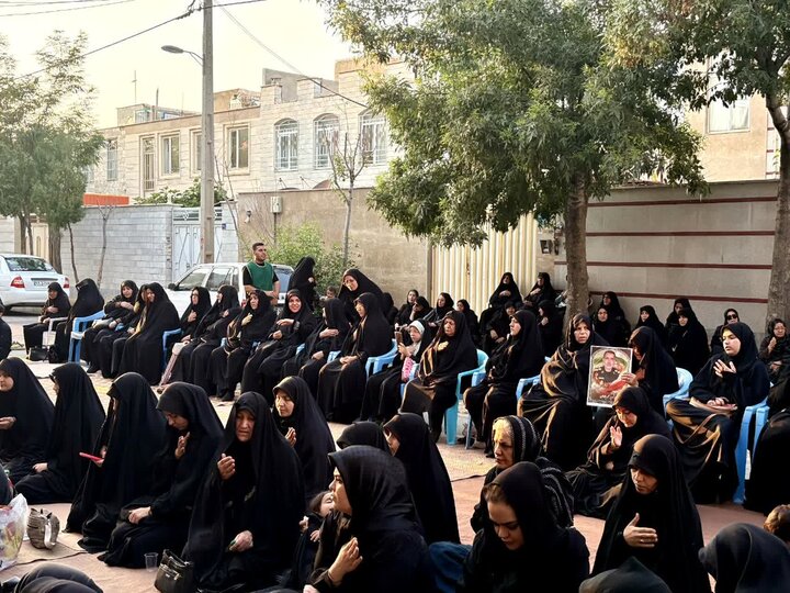 تصاویر/محفل روضه و گرامیداشت شهدای جنگ رمضان در اراک
