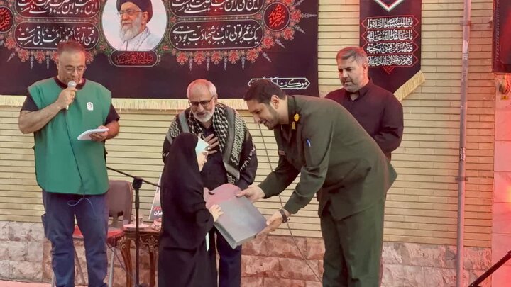 تصاویر/محفل روضه و گرامیداشت شهدای جنگ رمضان در اراک