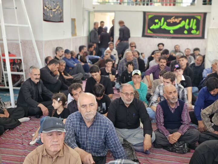 تصاویر/ مراسم عزاداری حضرت اباعبدالله الحسین (ع) در روستای گیلکلو، بخش سریش‌آباد