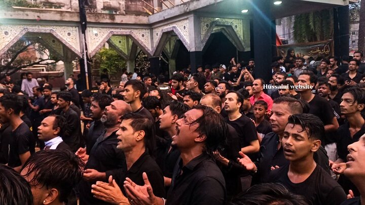 تصاویر/ برگزاری باشکوه دسته عزاداری ماه محرم با حضور پرشور سوگواران میرپور بنگلادش