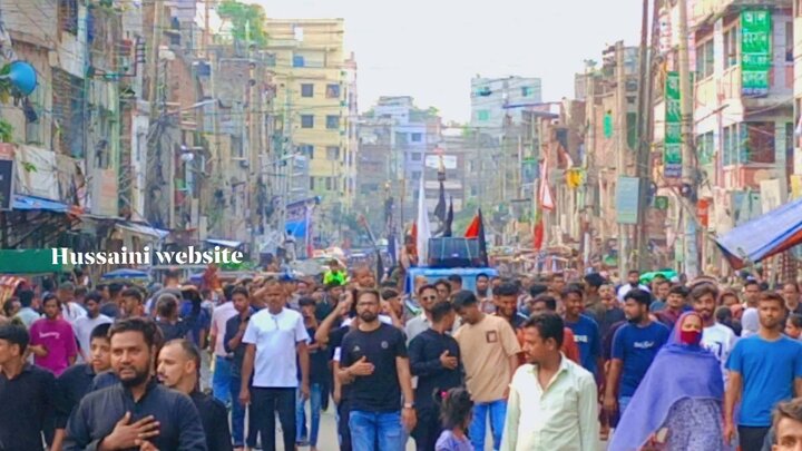 تصاویر/ برگزاری باشکوه دسته عزاداری ماه محرم با حضور پرشور سوگواران میرپور بنگلادش