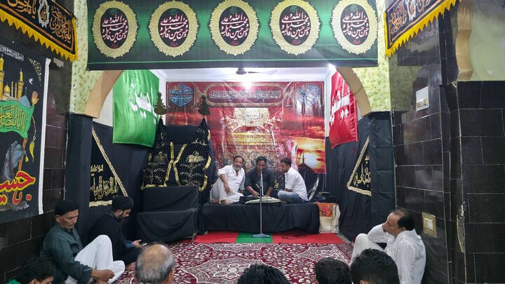 تصاویر/ شکوه مجالس عزاداری دههٔ اول محرم در فضایی سرشار از عشق و ارادت به اهل‌بیت(ع) مظفرنگر هند