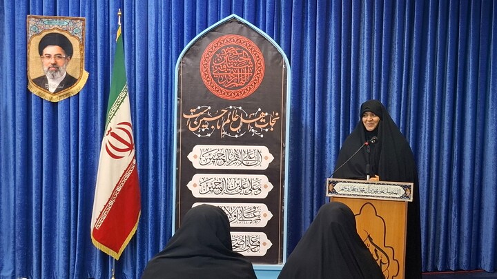 تصاویر/ نشست تخصصی مبلغات شهر کرمان با نماینده ولی فقیه در استان کرمان