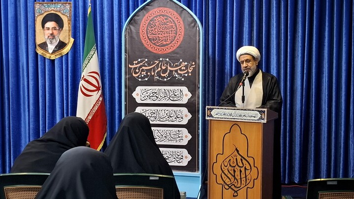 تصاویر/ نشست تخصصی مبلغات شهر کرمان با نماینده ولی فقیه در استان کرمان