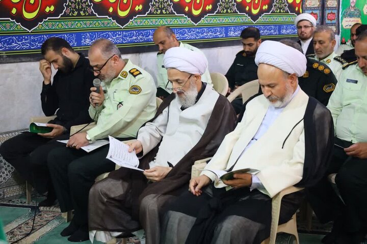 تصاویر/ حضور حجت الاسلام و المسلمین محمدی لائینی در مراسم عزاداری حسینی فرماندهی انتظامی ساری