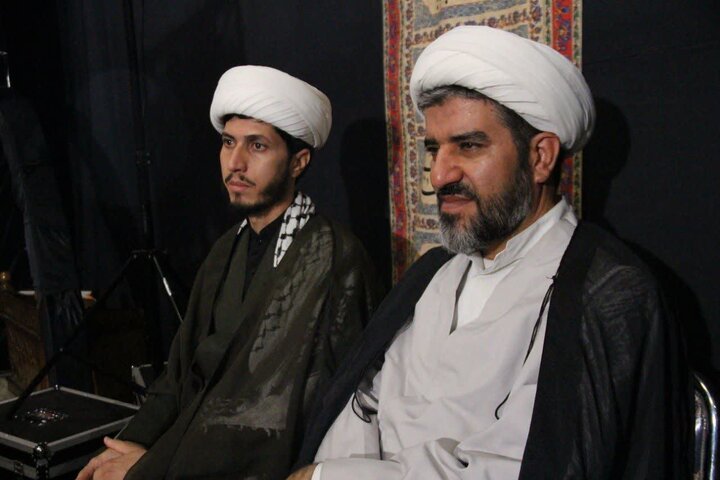 تصاویر / ویژه برنامه «احلی من العسل» ویژه نوجوانان در حرم حضرت علی بن جعفر(ع) قم
