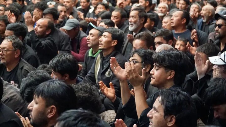 تصاویر/ جلوه‌هایی از مجلس عزای پنجم محرم‌الحرام در جامعهٔ علمای اثنا عشریهٔ کارگل هند