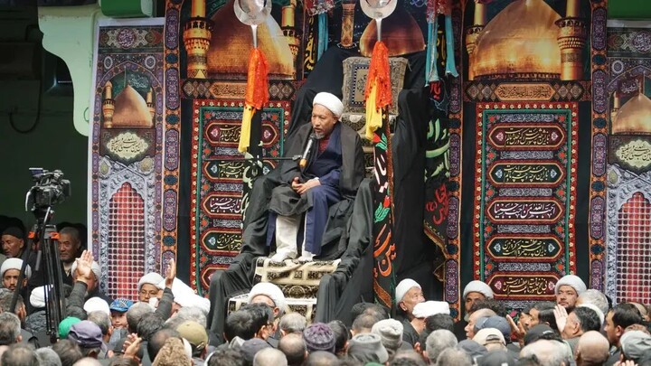 تصاویر/ جلوه‌هایی از مجلس عزای پنجم محرم‌الحرام در جامعهٔ علمای اثنا عشریهٔ کارگل هند